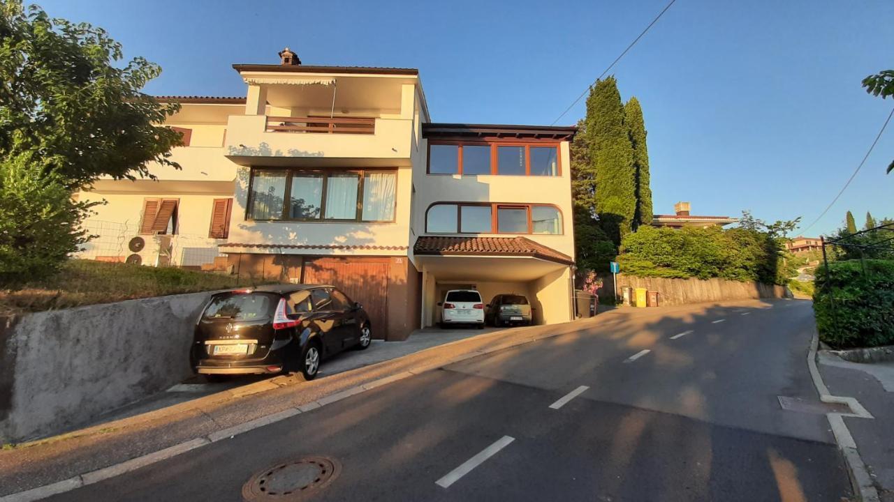 Apartma Lana21 Apartment Koper Bagian luar foto