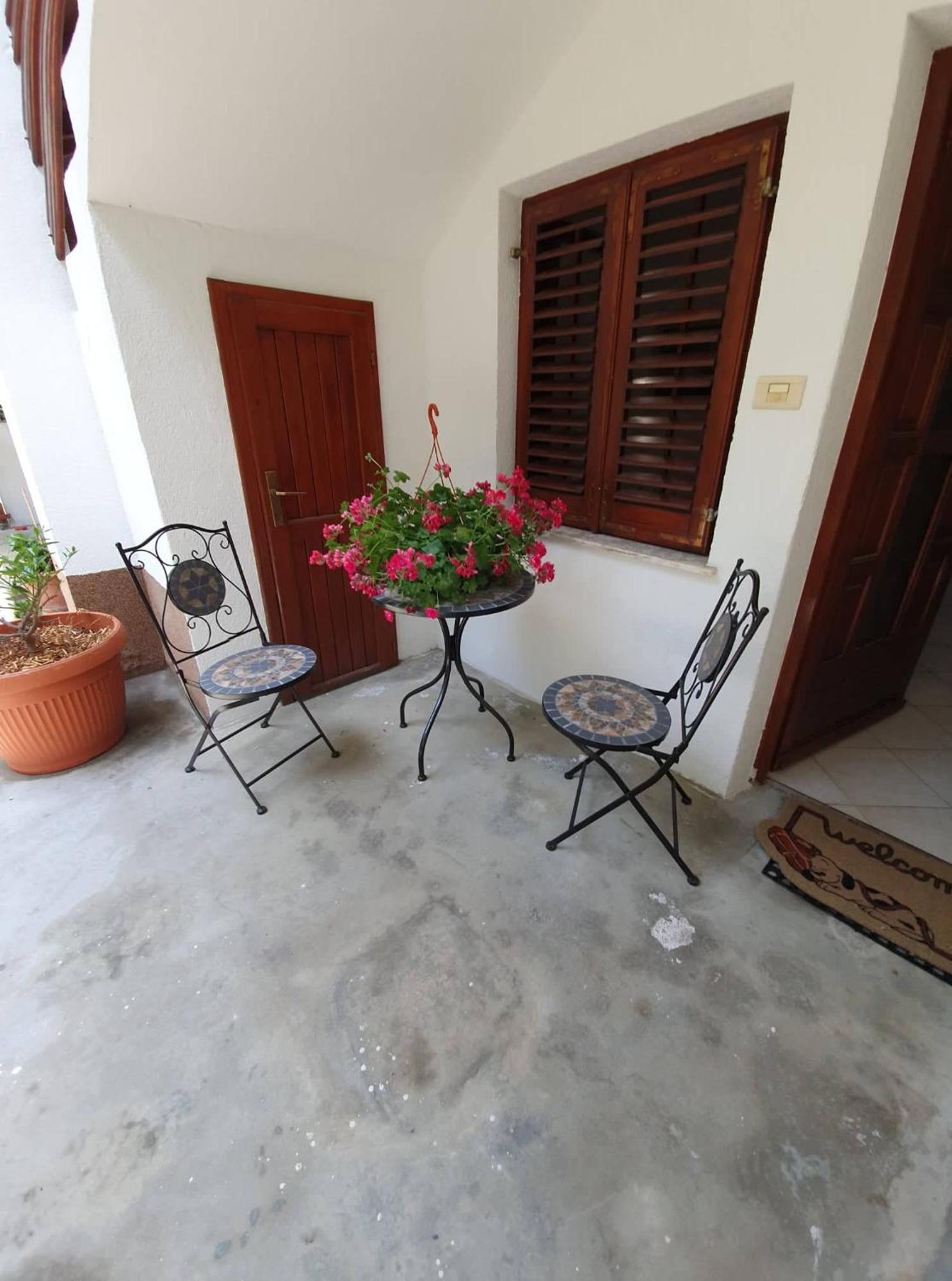 Apartma Lana21 Apartment Koper Bagian luar foto
